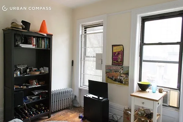 Rented by Compass | media 35