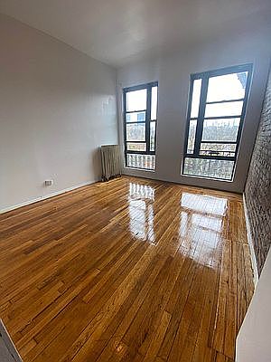 1st image of 131 W 111th St #5D