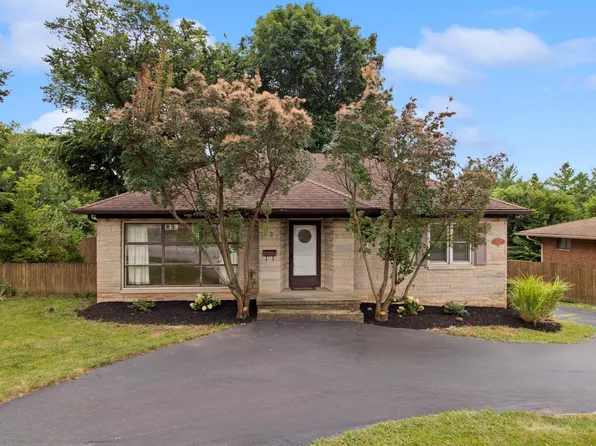 627 E Main St, Plainfield, IN 46168