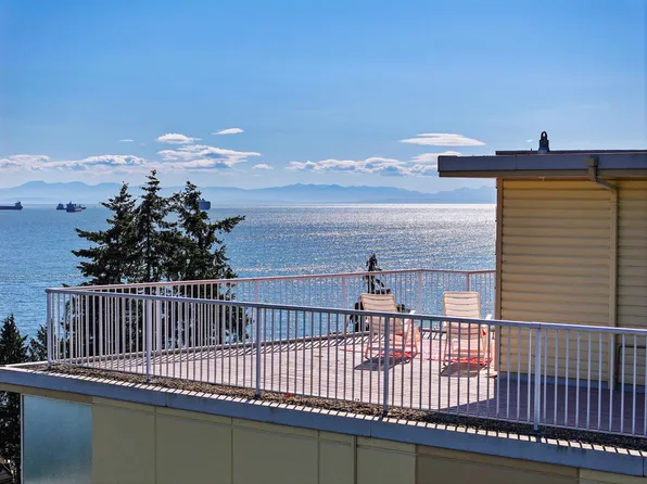 2187 Bellevue Ave #801, West Vancouver, BC V7V 1C2