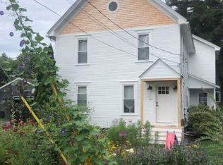 5 Arlington St #B, Essex Junction, VT 05452