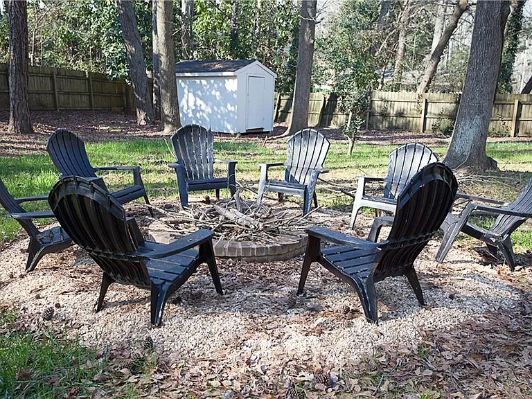 387 Michael Dr — Photo 37