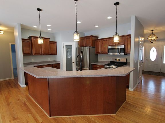 5th image of 6559 Birdie Cir