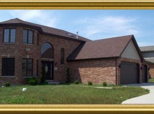 1401 W Colony Dr, Crete, IL 60417