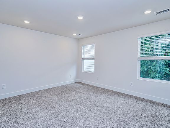 5th image of 303 Windsinger Ln #1