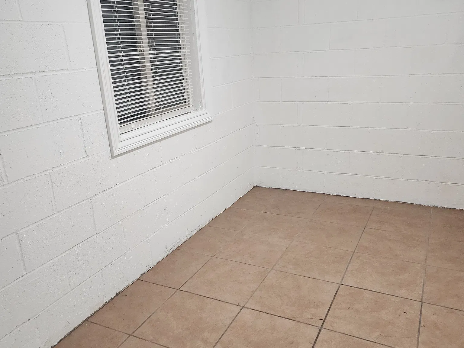 1 bed, 500 sqft, $1,200 — Photo 2