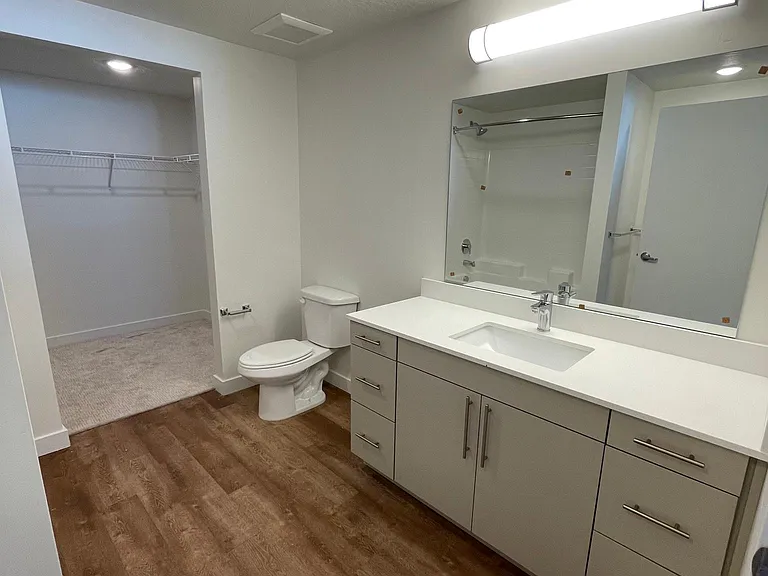 Skyline Peaks Apartments — Photo 19