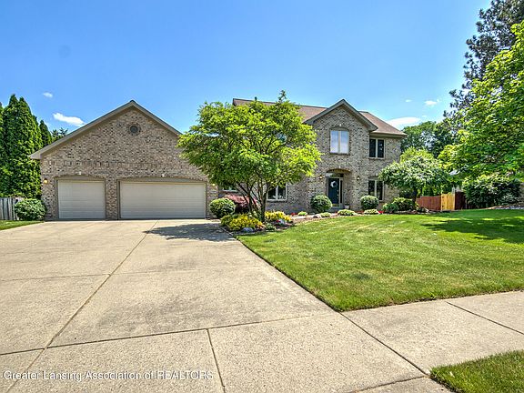 3rd image of 2304 Cheltingham Blvd