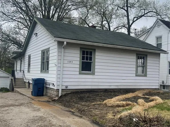 1043 Danforth St, Alton, IL 62002