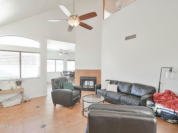 3rd image of 4670 W LINDA Lane
