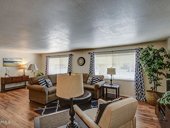 3rd image of 9121 E SUN LAKES Boulevard
