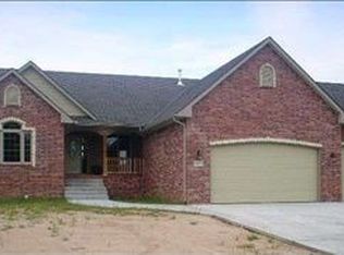 527 Caleb St, Haysville, KS 67060