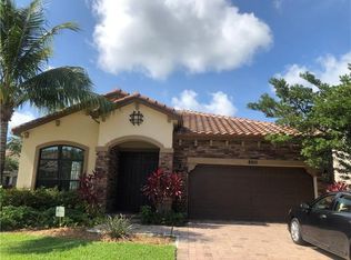 8810 Willow Cove Ln, Lake Worth, FL 33467