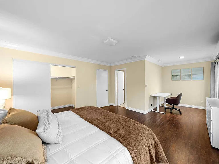 416 Camaritas Dr — Photo 30