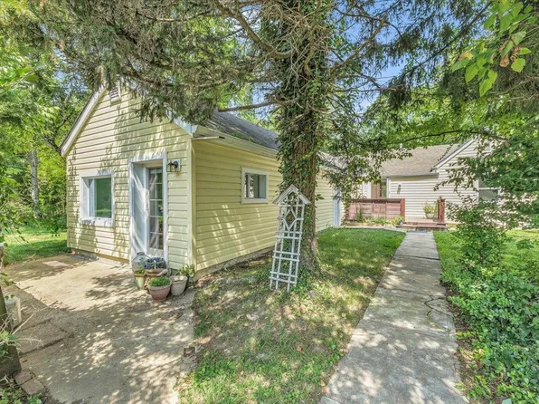 3313 Garst Mill Rd SW, Roanoke, VA 24018
