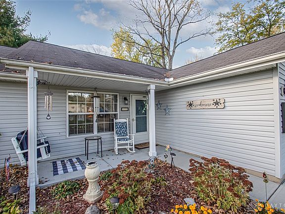 2nd image of 125 Saxon Dr