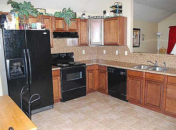 5th image of 8500 SW 46th Ter