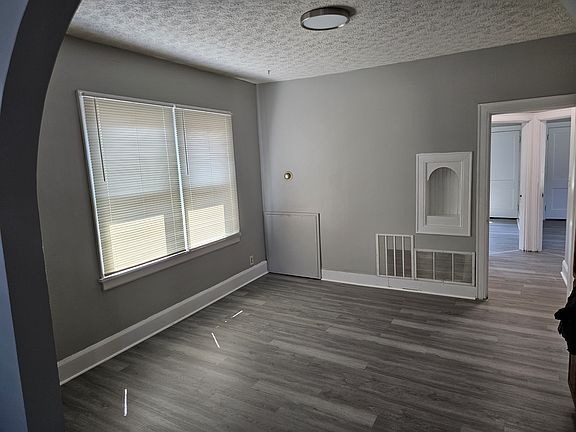 4th image of 1243 Quebec Rd Floor 2