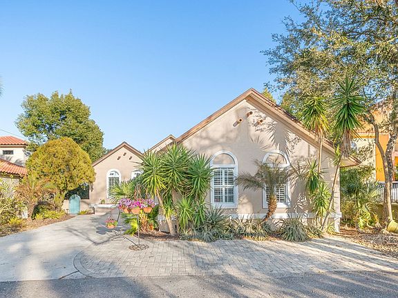 4th image of 3 Radio Rd