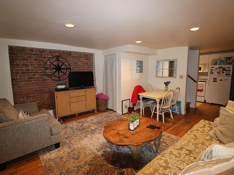 513 Bloomfield St #1 — Photo 14