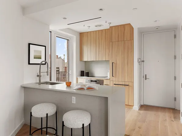 128 Woodpoint Rd #4, Brooklyn, NY 11211