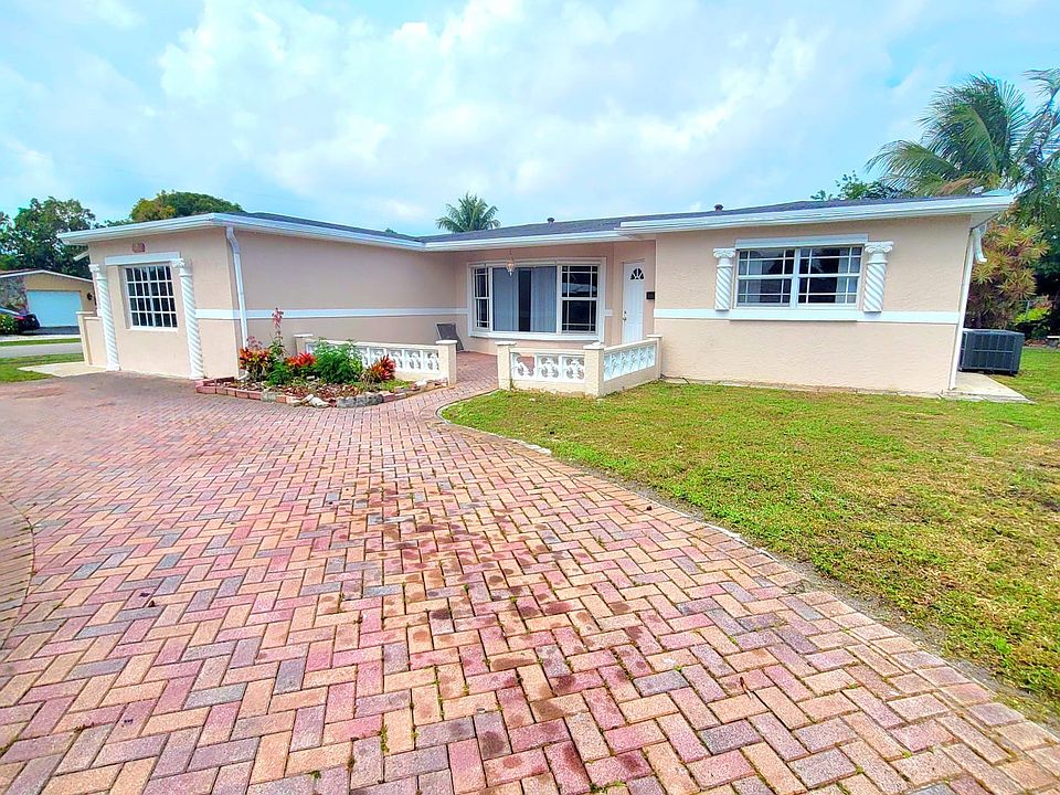 1st image of 4545 NW 39th St