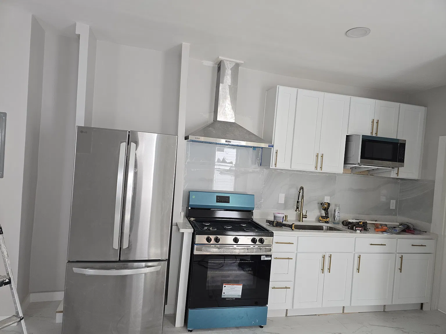 2 bed, $2,000 — Photo 1