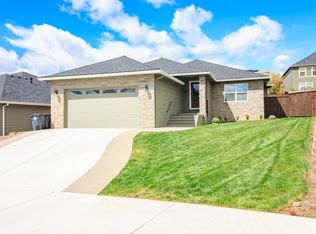 4313 Navarro Springs Ave, Medford, OR