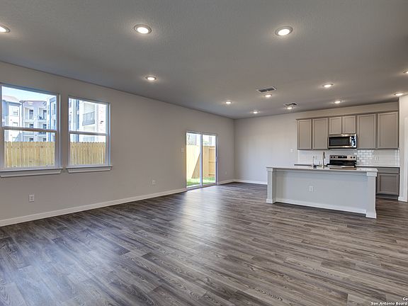 4th image of 5935 W Hausman Road Bldg #7