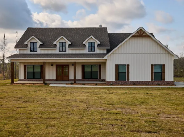 10557 W Miller Sardis Rd, Bauxite, AR 72011