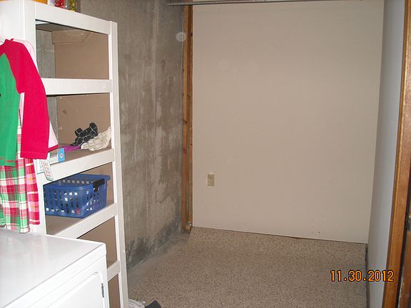 Huge laundry room!!!!