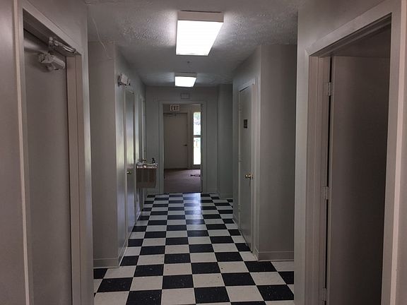 4th image of 58 Street