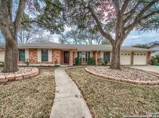 414 Balfour Dr, Windcrest, TX 78239