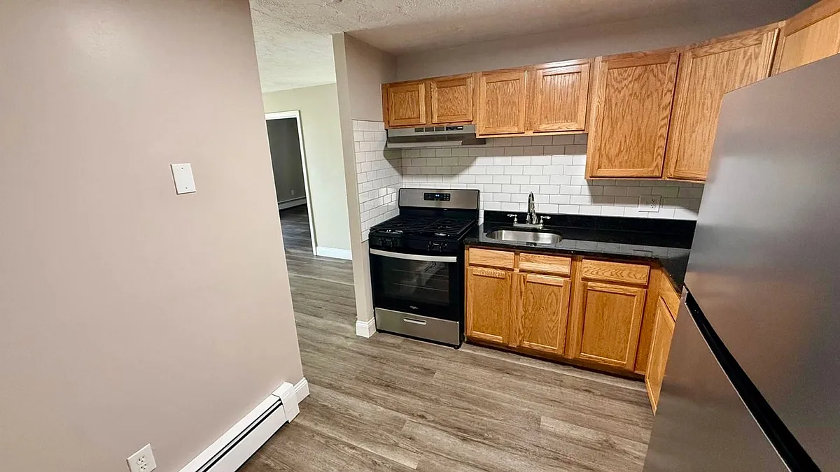 Building Photo - Henry Terrace Apartments LLC