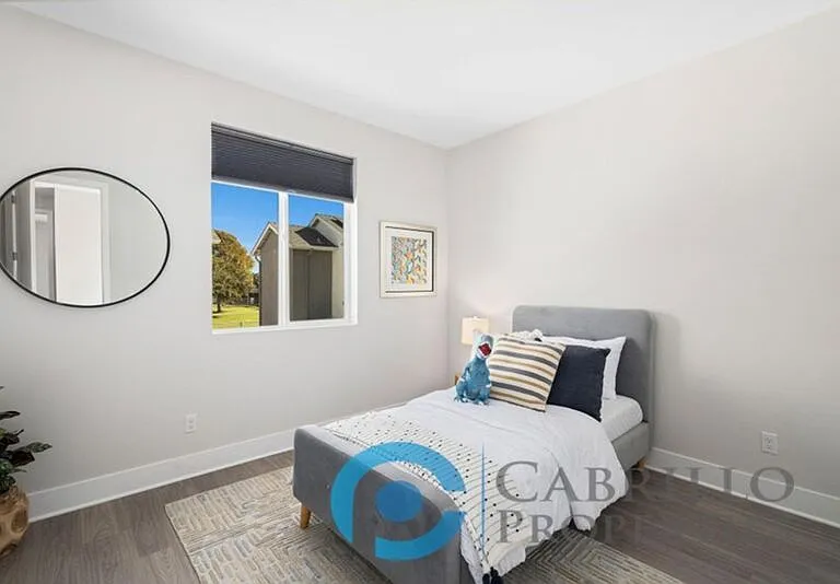 1662 Neptune Ave — Photo 20
