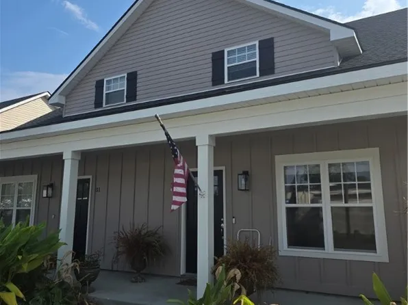 29 Travis Street, Savannah, GA 31406