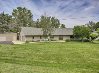 1618 W Hickory Dr, Mahomet, IL