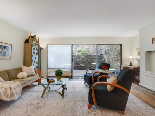 217 West 15th Street image 3 of 20