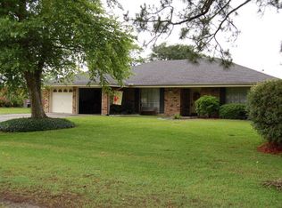 207 Estate Dr, Houma, LA 70364