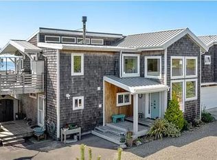 821 N Miller St, Rockaway Beach, OR 97136
