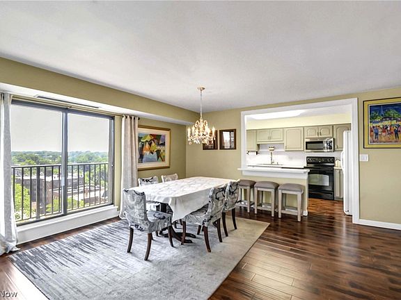 5th image of 12500 Edgewater Dr APT 1201
