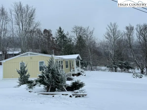 34 Cynthia Lane, Banner Elk, NC 28604