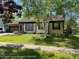 2310 Artisan Dr, Lansing, MI 48910