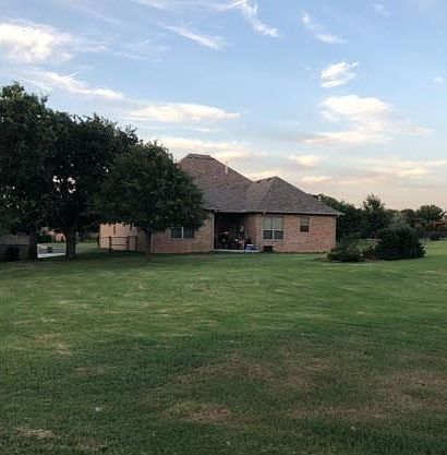 3rd image of 1606 Cordova Ct
