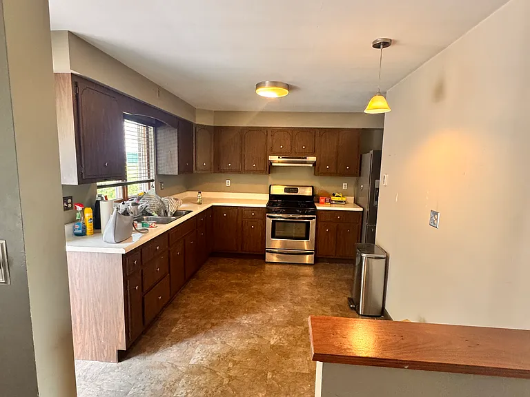 43 Lookout Ave — Photo 8