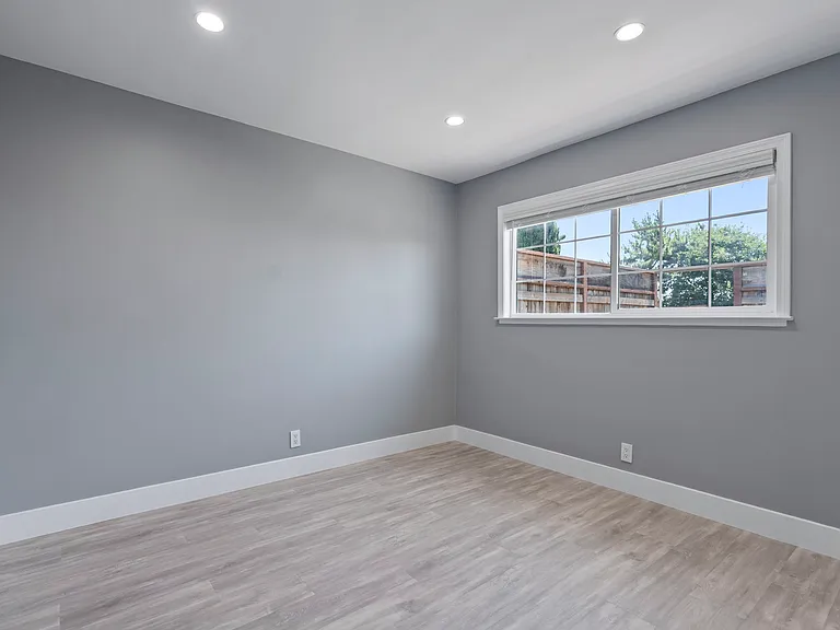 3438 Fife Way — Photo 18