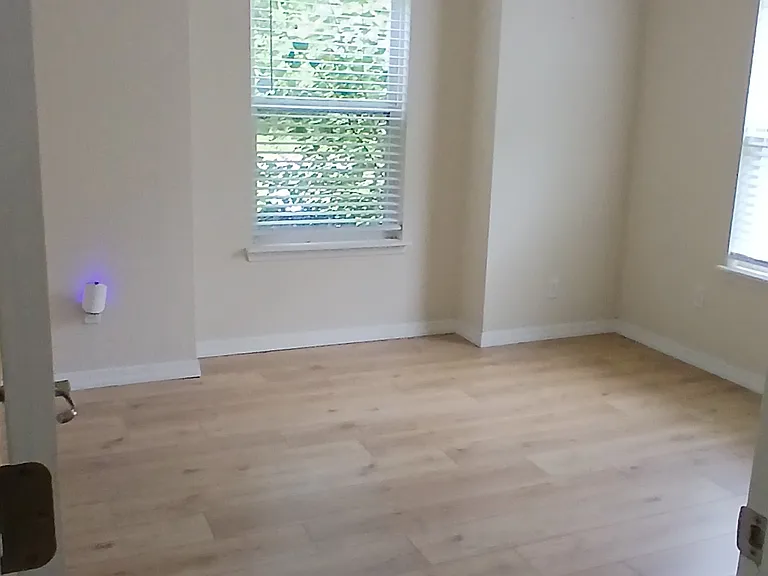 7309 Bayside Dr — Photo 3