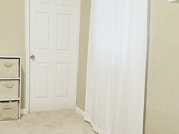 5th image of 724 Battlefield Blvd S