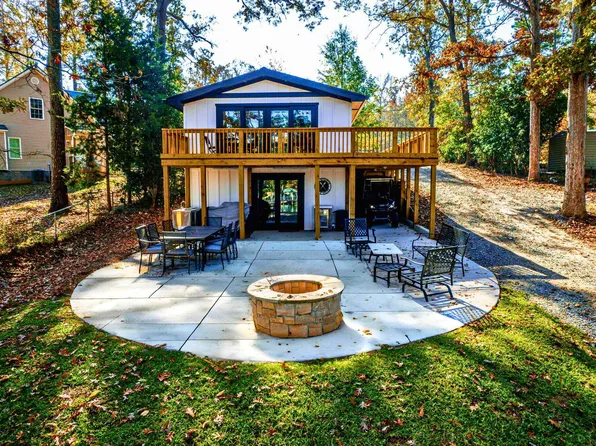 233 Lakeshore Dr, Eatonton, GA 31024