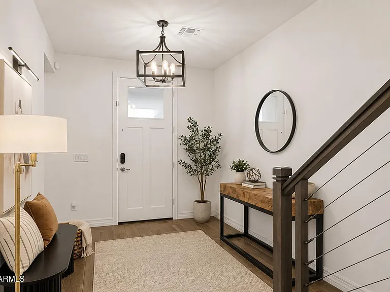 17190 W Gracemont St — Photo 2
